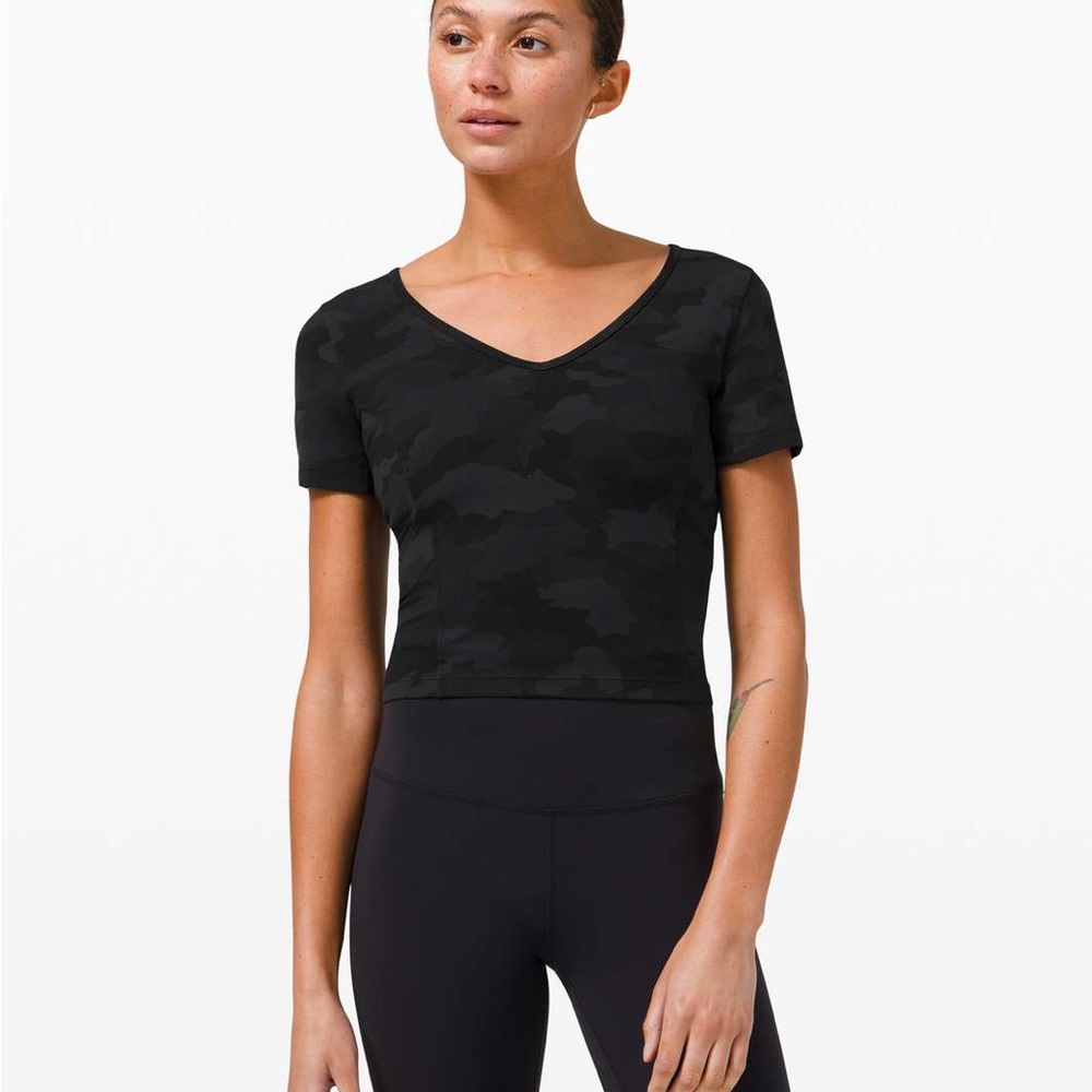 Lululemon Align Black Camo Cropped Yoga Short Sleeve Sz. 4